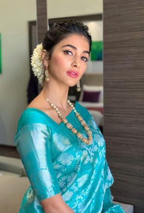pooja-hegde-stills-2-10.jpg