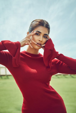pooja-hegde-stills-2-17.jpg