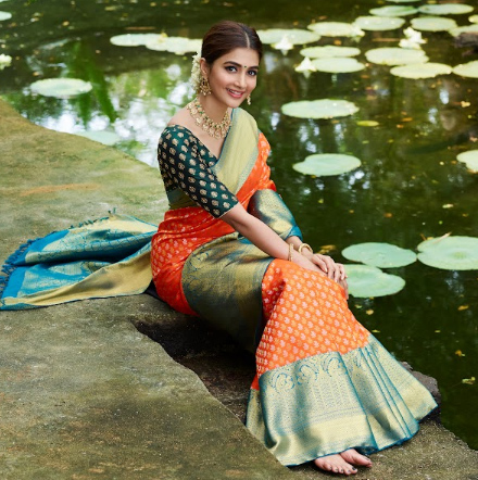 pooja-hegde-stills-2-9.jpg