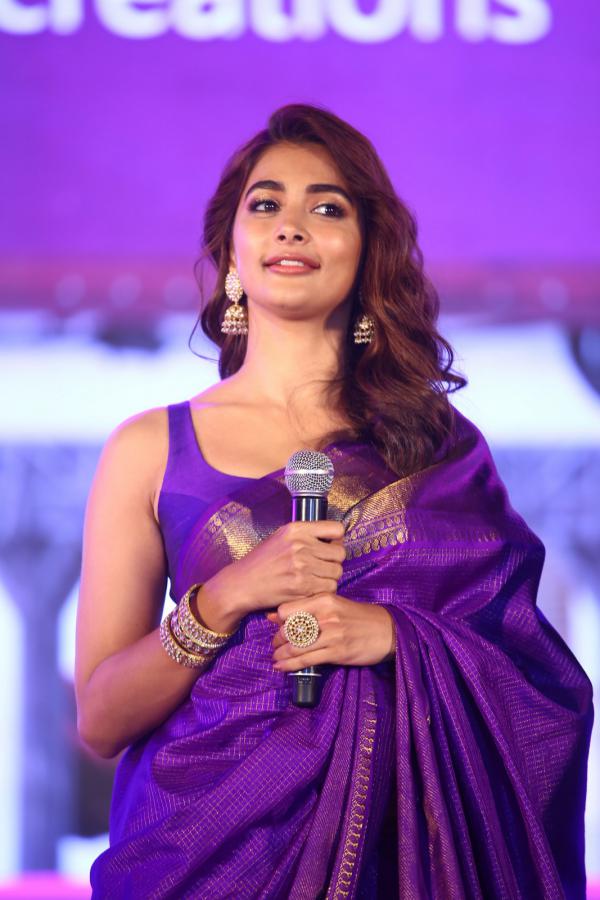 pooja-hegde-stills-8.jpg