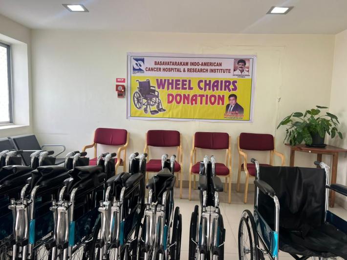 potluri-ravi-donated-wheel-chairs-to-basavatharakam-hospital-2.jpg