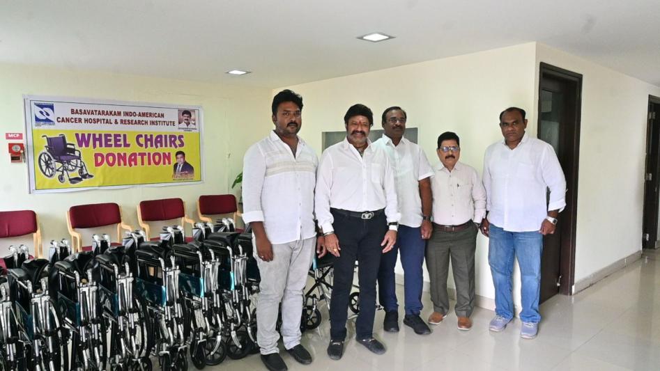 potluri-ravi-donated-wheel-chairs-to-basavatharakam-hospital-5.jpg
