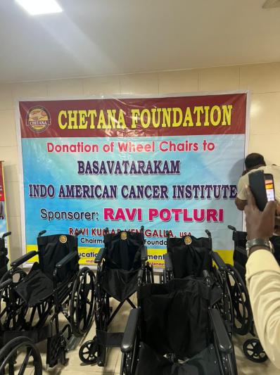 potluri-ravi-donated-wheelchairs-to-basavatharakam-hospital-10.jpg