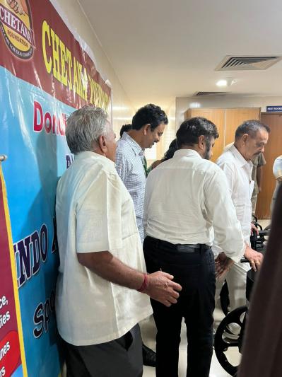 potluri-ravi-donated-wheelchairs-to-basavatharakam-hospital-7.jpg