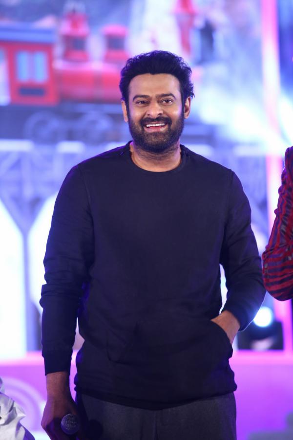 prabhas-stills-2-17.jpg