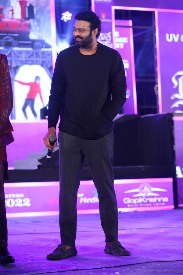 prabhas-stills-2-20.jpg