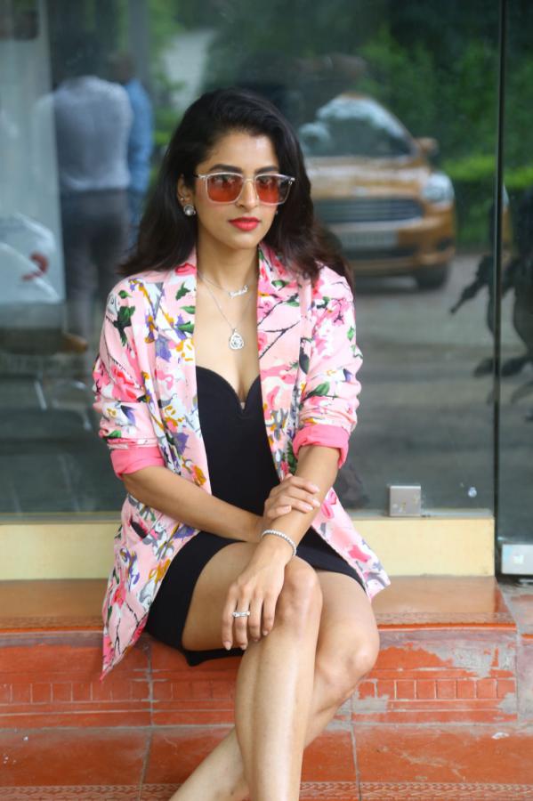 prachi-thaker-stills-19.jpg