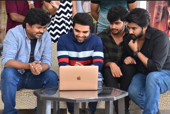 pradeep-launched-maataraani-mounamidi-movie-2nd-song-2.jpg