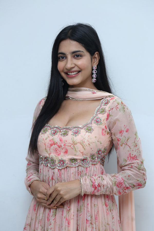 pragathi-srivastava-stills-13.jpg