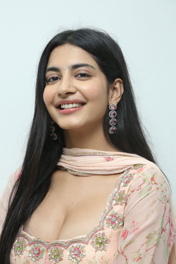 pragathi-srivastava-stills-15.jpg