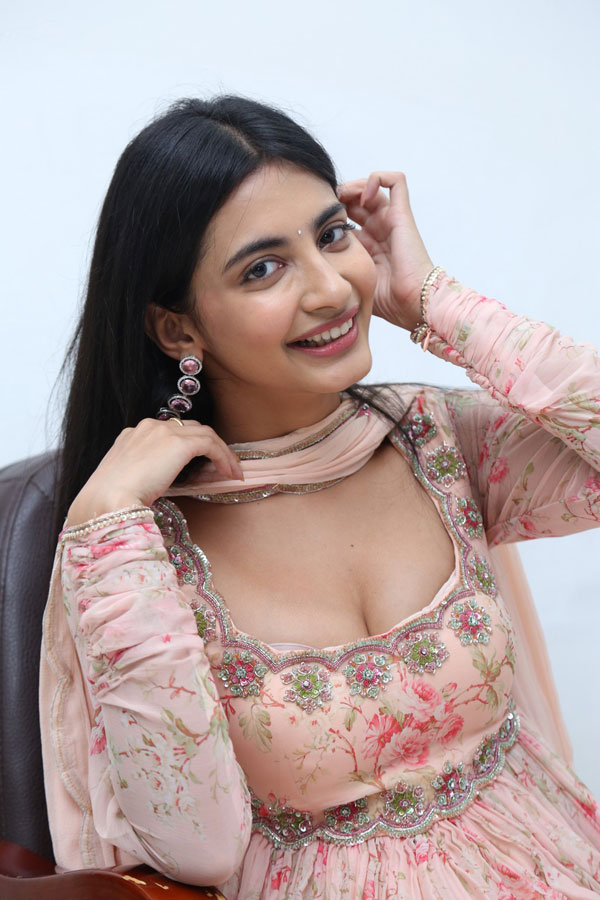 pragathi-srivastava-stills-27.jpg