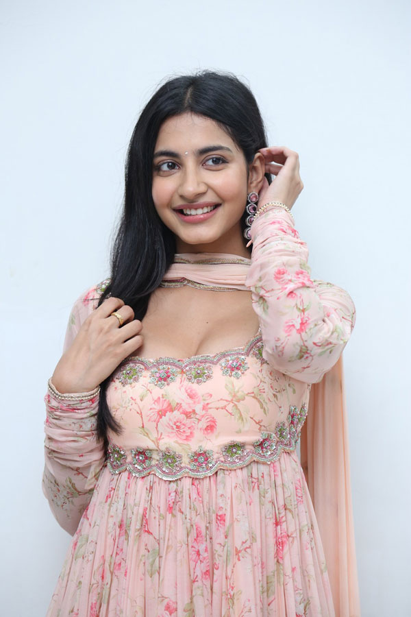 pragathi-srivastava-stills-8.jpg