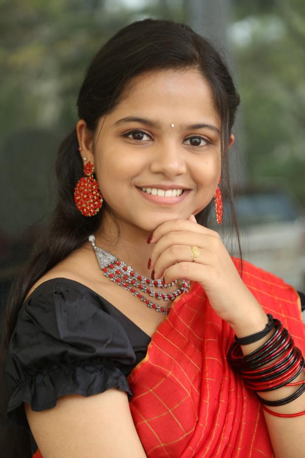prardhana-sandeep-stills-14.jpg
