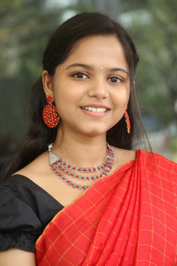 prardhana-sandeep-stills-15.jpg