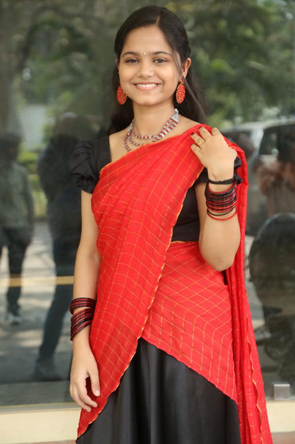prardhana-sandeep-stills-6.jpg