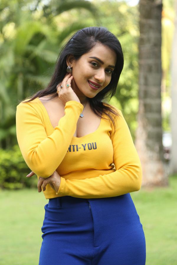 preetei-sundar-stills-14.jpg