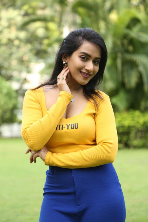 preetei-sundar-stills-15.jpg