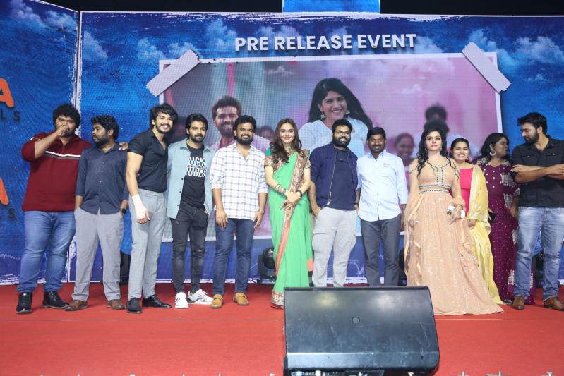 premadesam-movie-pre-release-12.jpg