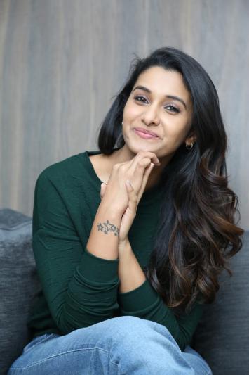 priya-bhavani-shankar-stills-12.jpg