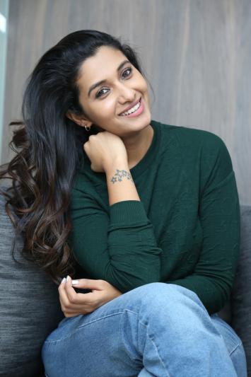 priya-bhavani-shankar-stills-13.jpg