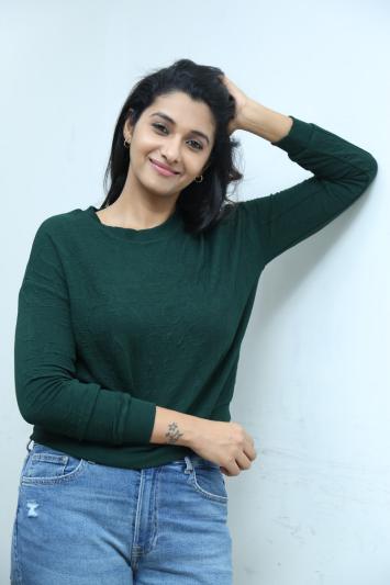 priya-bhavani-shankar-stills-19.jpg