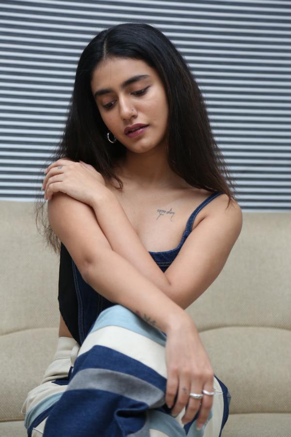 priya-prakash-warrier-stills-2-4.jpg