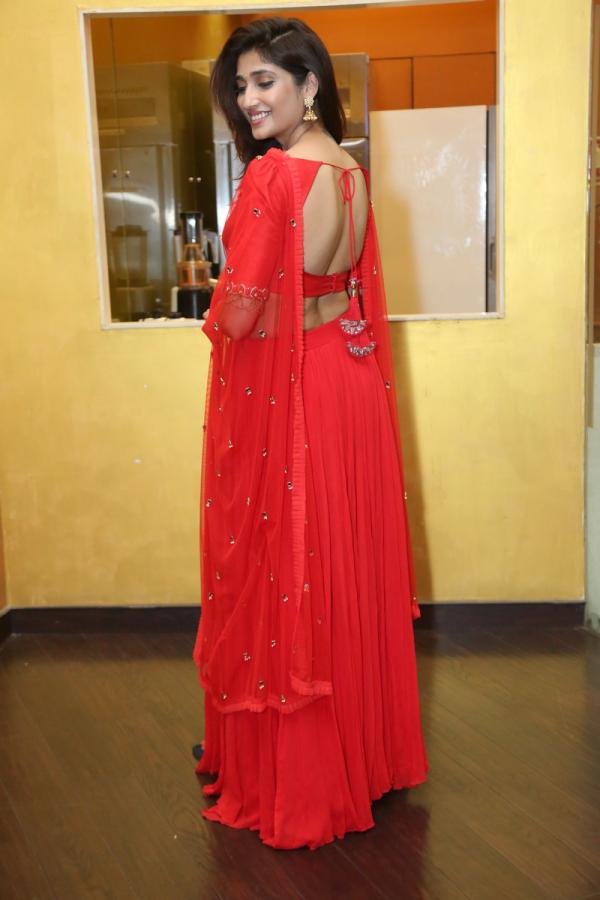 priya-vadlamani-stills-16.jpg