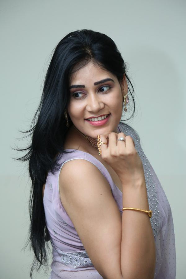 priyadesha-stills-3.jpg