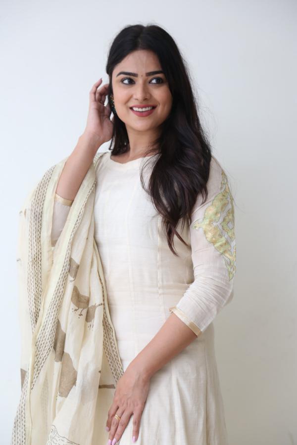 priyanka-sharma-stills-14.jpg