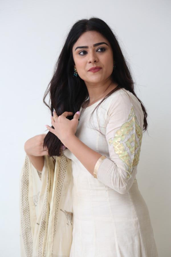 priyanka-sharma-stills-15.jpg