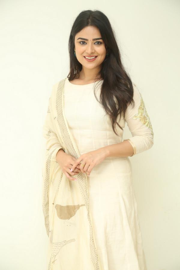 priyanka-sharma-stills-19.jpg