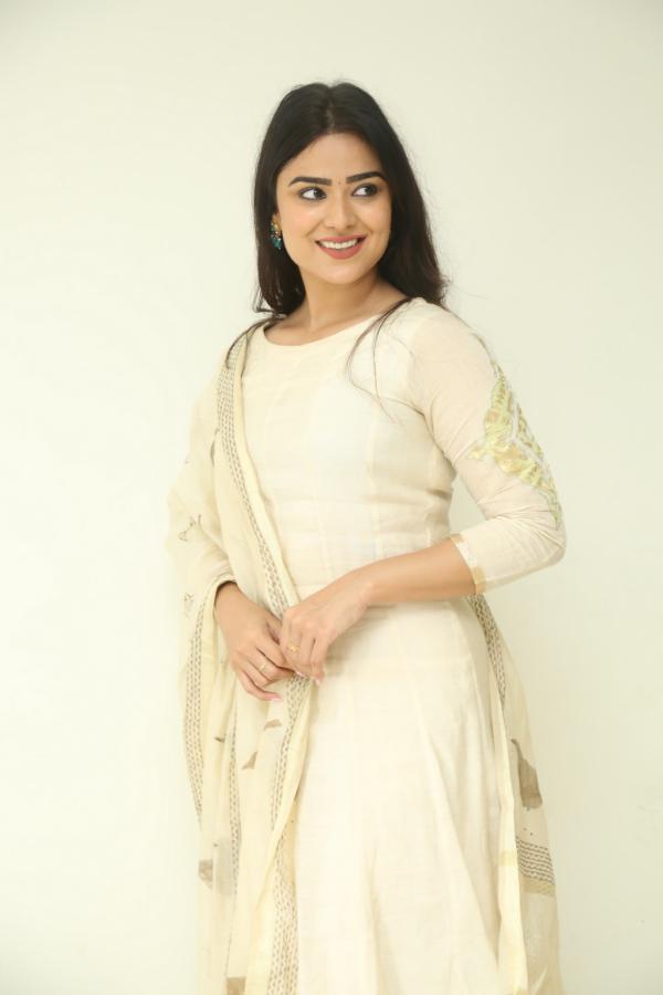priyanka-sharma-stills-20.jpg
