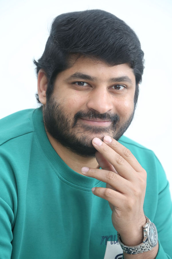 producer-deeraj-mogili-interview-at-ambajipeta-marriage-bandu-8.jpg