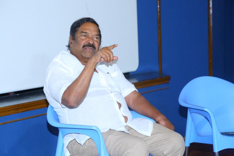 producer-ks-rama-rao-press-meet-4.jpg