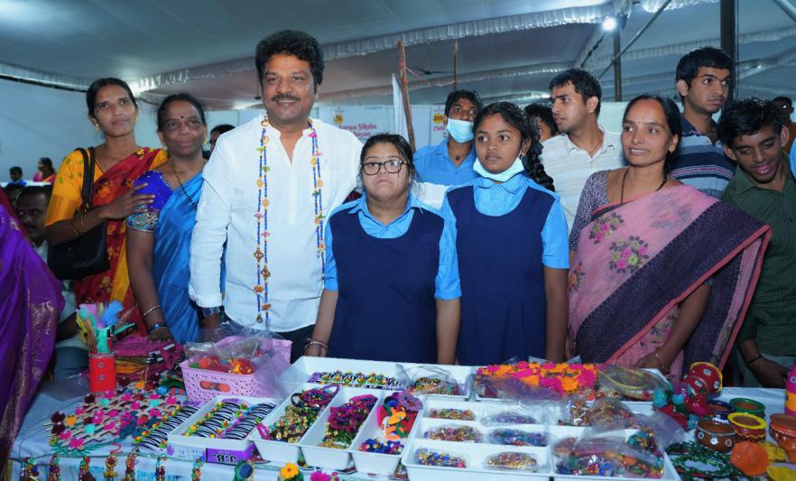 prof-aruna-roy-receives-sankalp-kiron-puraskar-17.jpg