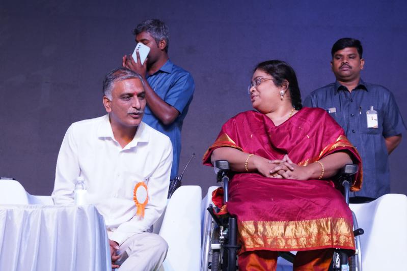 prof-aruna-roy-receives-sankalp-kiron-puraskar-22.jpg