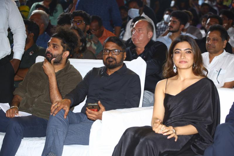 pushpa-pre-release-event-1.jpg