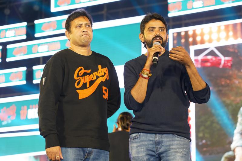 pushpa-pre-release-event-13.jpg