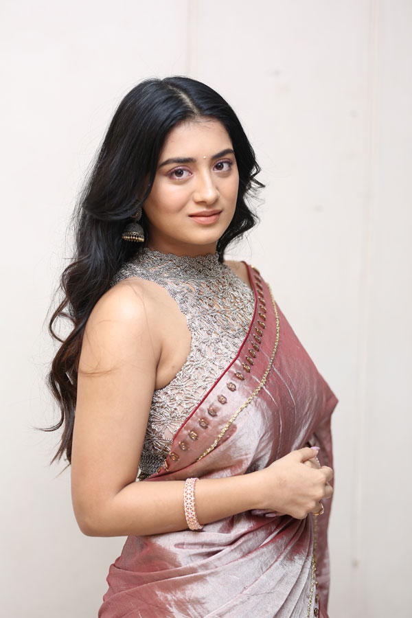 raashi-singh-stills-2-14.jpg