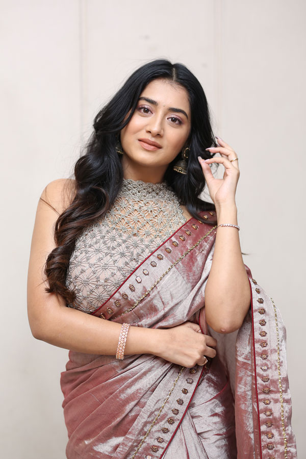 raashi-singh-stills-2-16.jpg