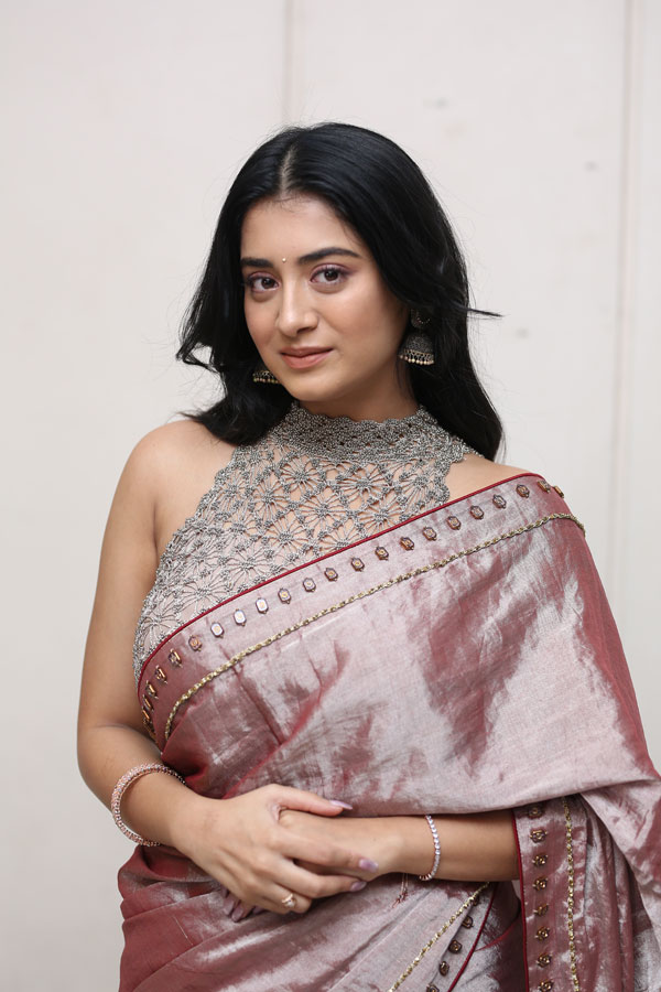 raashi-singh-stills-2-8.jpg