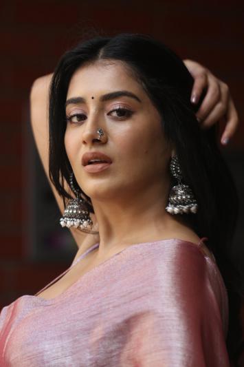 raashi-singh-stills-3-7.jpg
