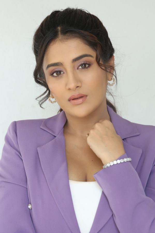 raashi-singh-stills-4-27.jpg