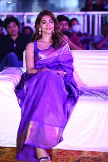 radhe-shyam-pre-release-event-1-13.jpg