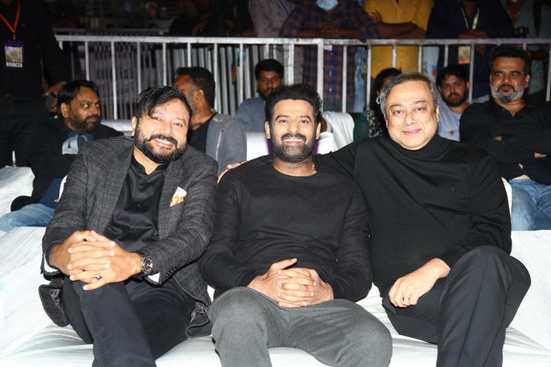 radhe-shyam-pre-release-event-1-14.jpg