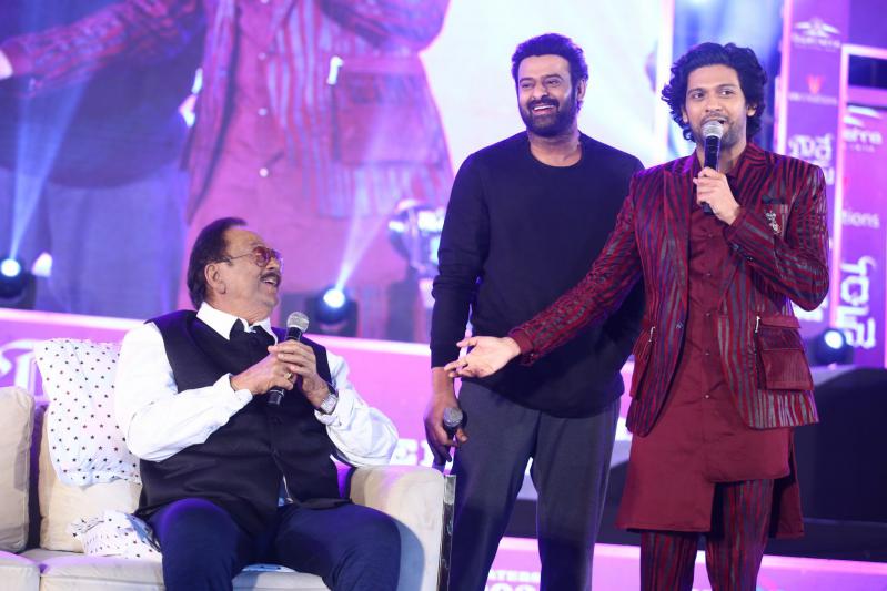 radhe-shyam-pre-release-event-2-12.jpg