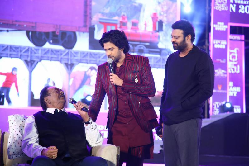 radhe-shyam-pre-release-event-2-17.jpg