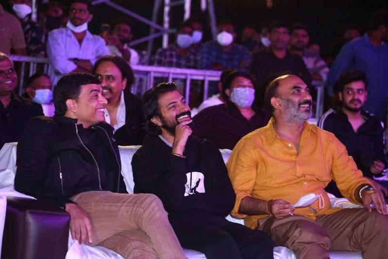 radhe-shyam-pre-release-event-2-2.jpg