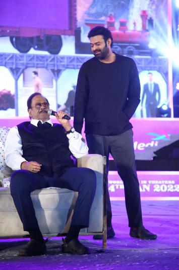 radhe-shyam-pre-release-event-2-21.jpg