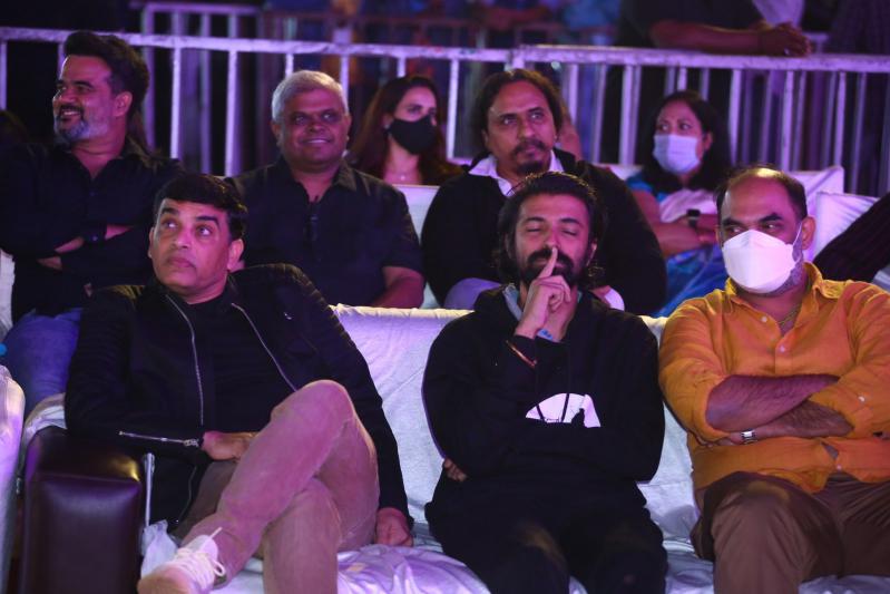 radhe-shyam-pre-release-event-2-5.jpg